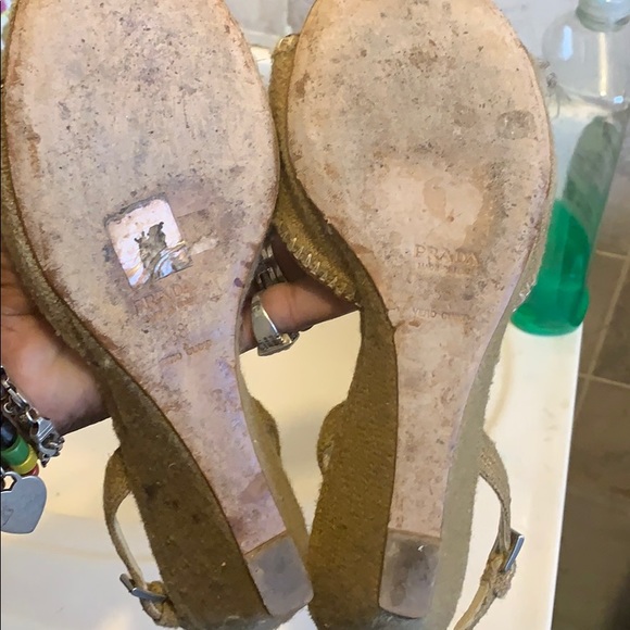 Prada shoes - Picture 4 of 9